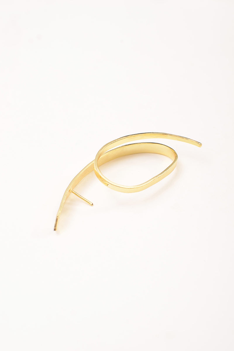 WAVE MEDALLION LONG BAR HOOPS